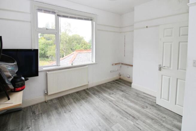 8 bed Detached for sale Image 12