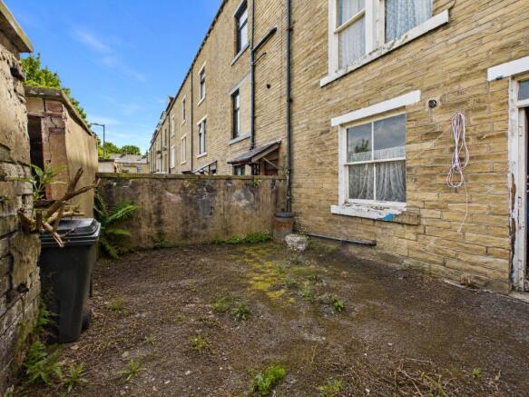 4 bed Terraced for sale Image 11