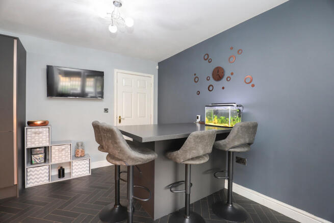 Kitchen & Din...
