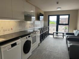 Basement Flat, 14, Hepburn Road, St Pauls, Bristol BS2 8UD