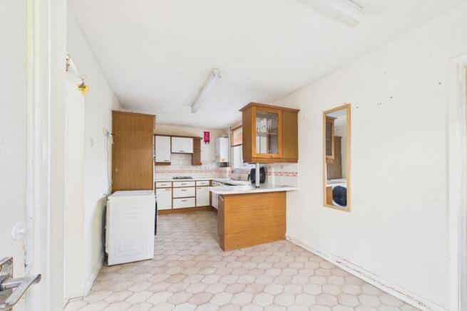 Kitchen / dining room