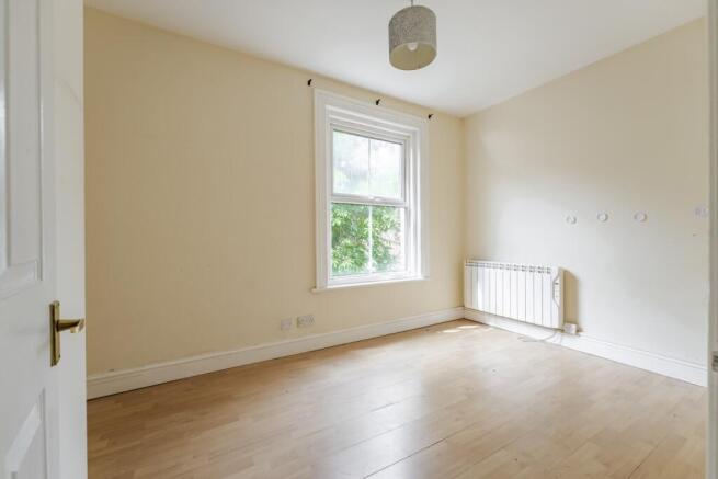Flat A, 12B Kings Arms Street, North Walsham, Norfolk NR28 9JX photo 5