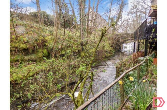 1 bed Flat to rent Image 2