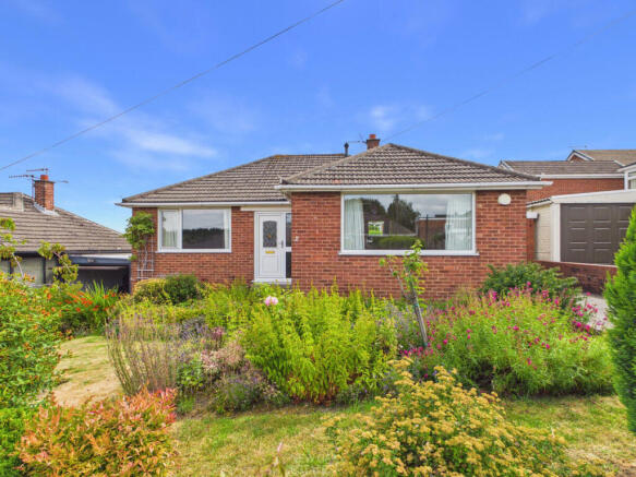 2-bed detached on Florence Road, Wingerworth, S42, £280,000