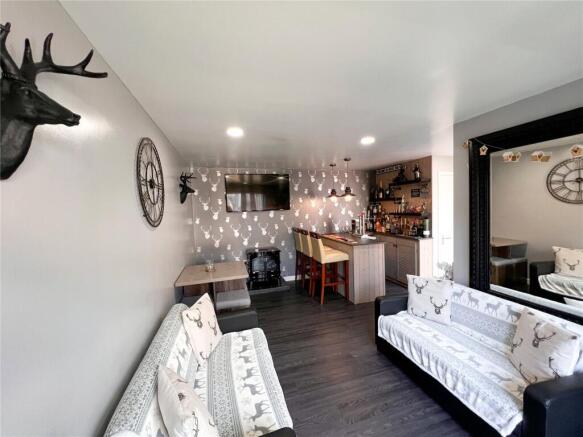 3 bed Bungalow for sale Image 6