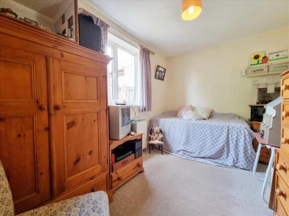 Bedroom 2: