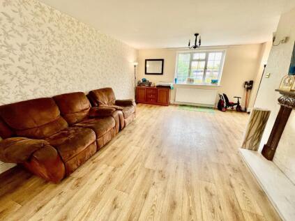 Leicester Close, Kettering