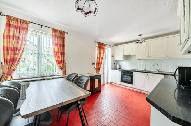 1500981-9-6a733c1...