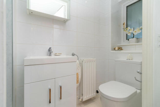Bedroom 1 Ensuite