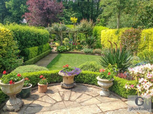 garden2-2.jpg