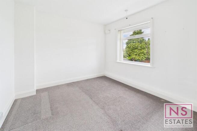 3 bed Semi-Detached for sale Image 12