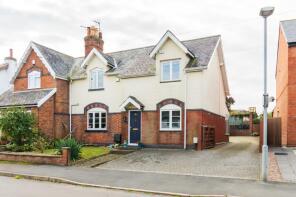 16, Peveril Road, Lutterworth LE17 5NQ