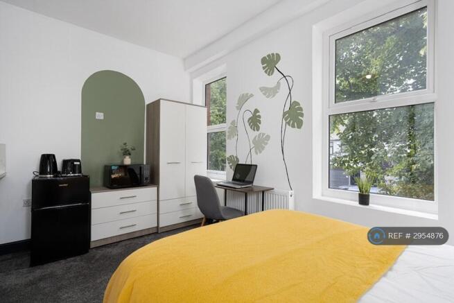Master En-Suite Room 3