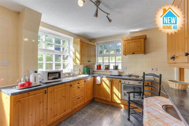 KITCHEN:
