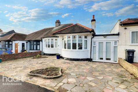 Peaketon Avenue, Redbridge