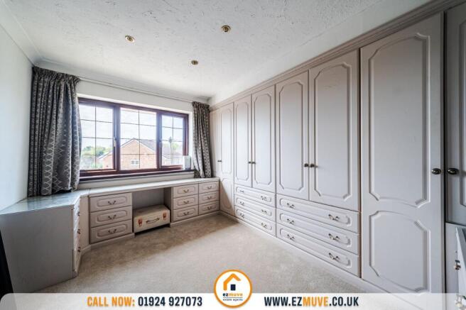 3 bed Semi-Detached for sale Image 12