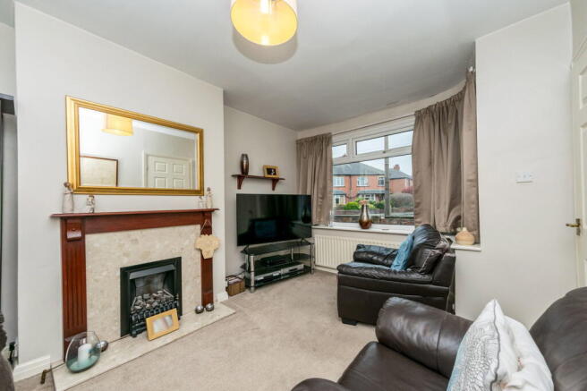 3 bed Semi-Detached for sale Image 8