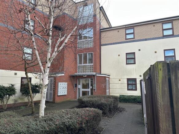 Communal Door to Flats.jpeg