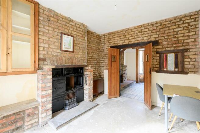 3 bed Terraced for sale Image 5