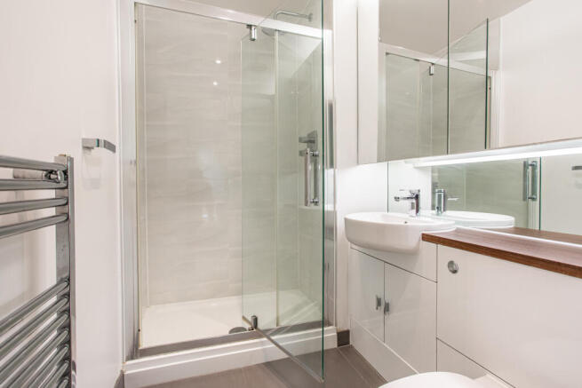 En Suite Bathroom
