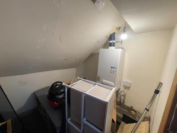 4 bed Terraced to rent Image 12