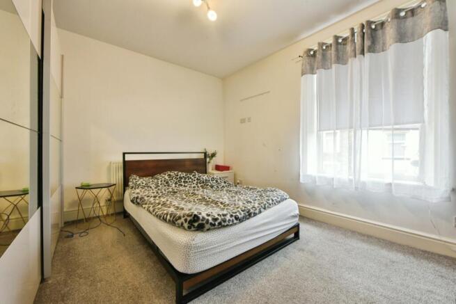 2 bed Terraced for sale Image 12