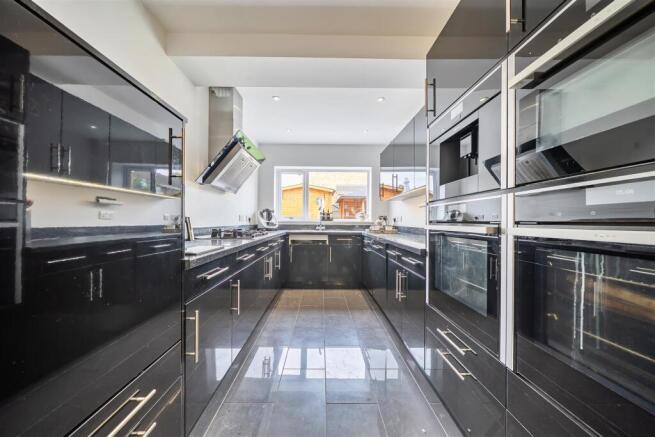 4 Rowan Close, Binley Woods