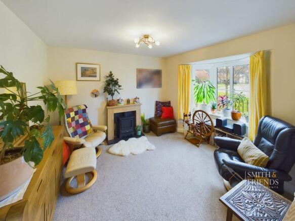 DINING ROOM/SNUG