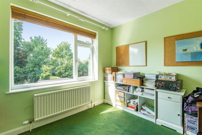 bedroom 4.jpg