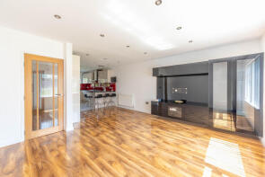12, Wrenwood Way, Pinner HA5 2HS