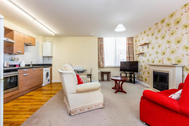 Lounge/Dining/Kit...