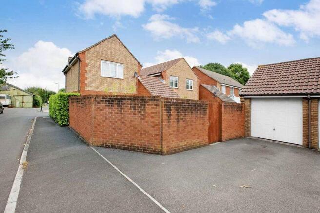 Garage/Parking