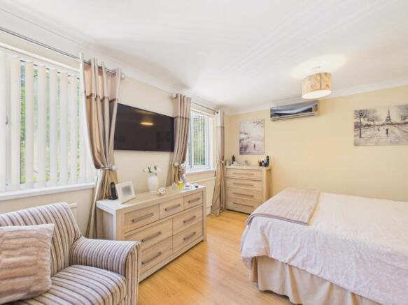 2 bed Detached for sale Image 9