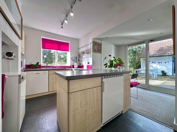 Kitchen / Breakfast Room