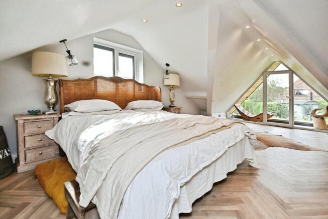 3 bed Detached for sale Image 4
