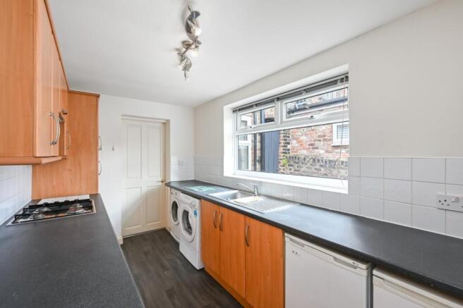 2 bed Terraced for sale Image 6