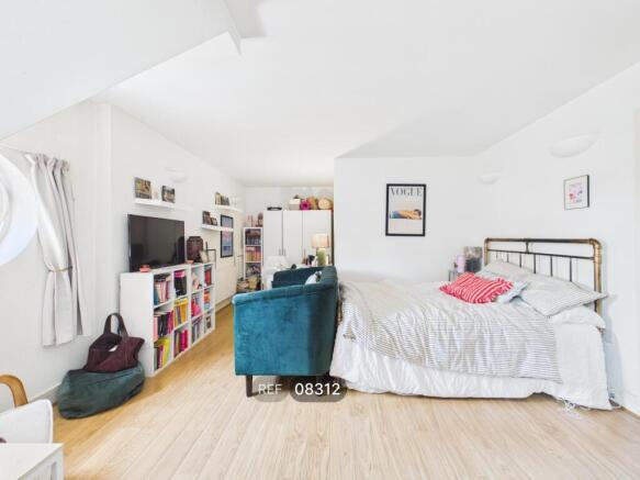 Kitchen/Living area