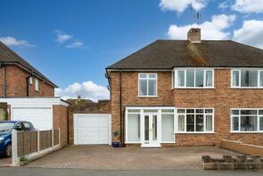 39, Heathbrook Avenue, Kingswinford DY6 0ER