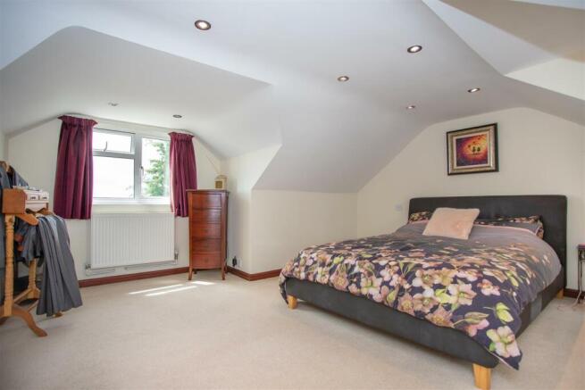 Bedroom One & En Suite
