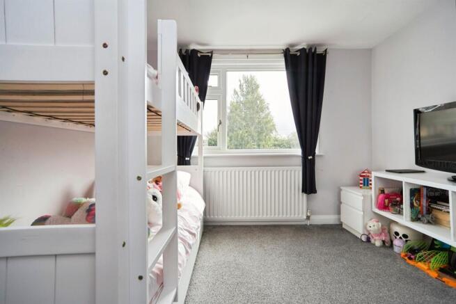 3 bed Semi-Detached for sale Image 8