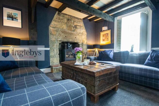 4 bed House for sale Image 10