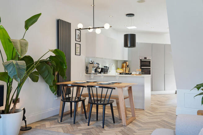 3 bed Terraced for sale Image 9