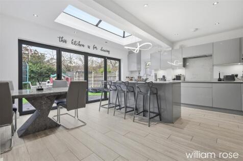 Hawthorn Road, Buckhurst Hill