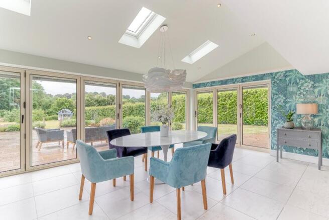 5 bed Barn Conversion for sale Image 4