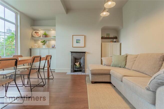 Sitting/Dining Room