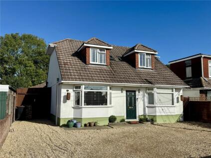 Hazelwood Avenue, New Milton, Hampshire, BH25
