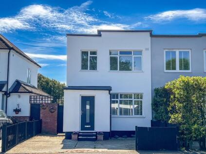 Walton Road, West Molesey, KT8