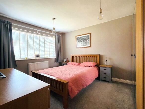 2 bed Semi-Detached for sale Image 12