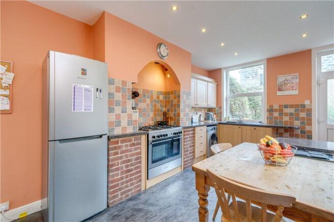 5 bed Terraced for sale Image 8