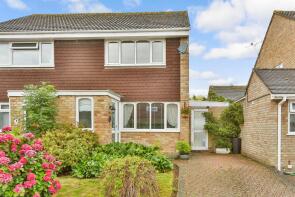 8, Plumtree Grove, Hempstead, Gillingham ME7 3RW
